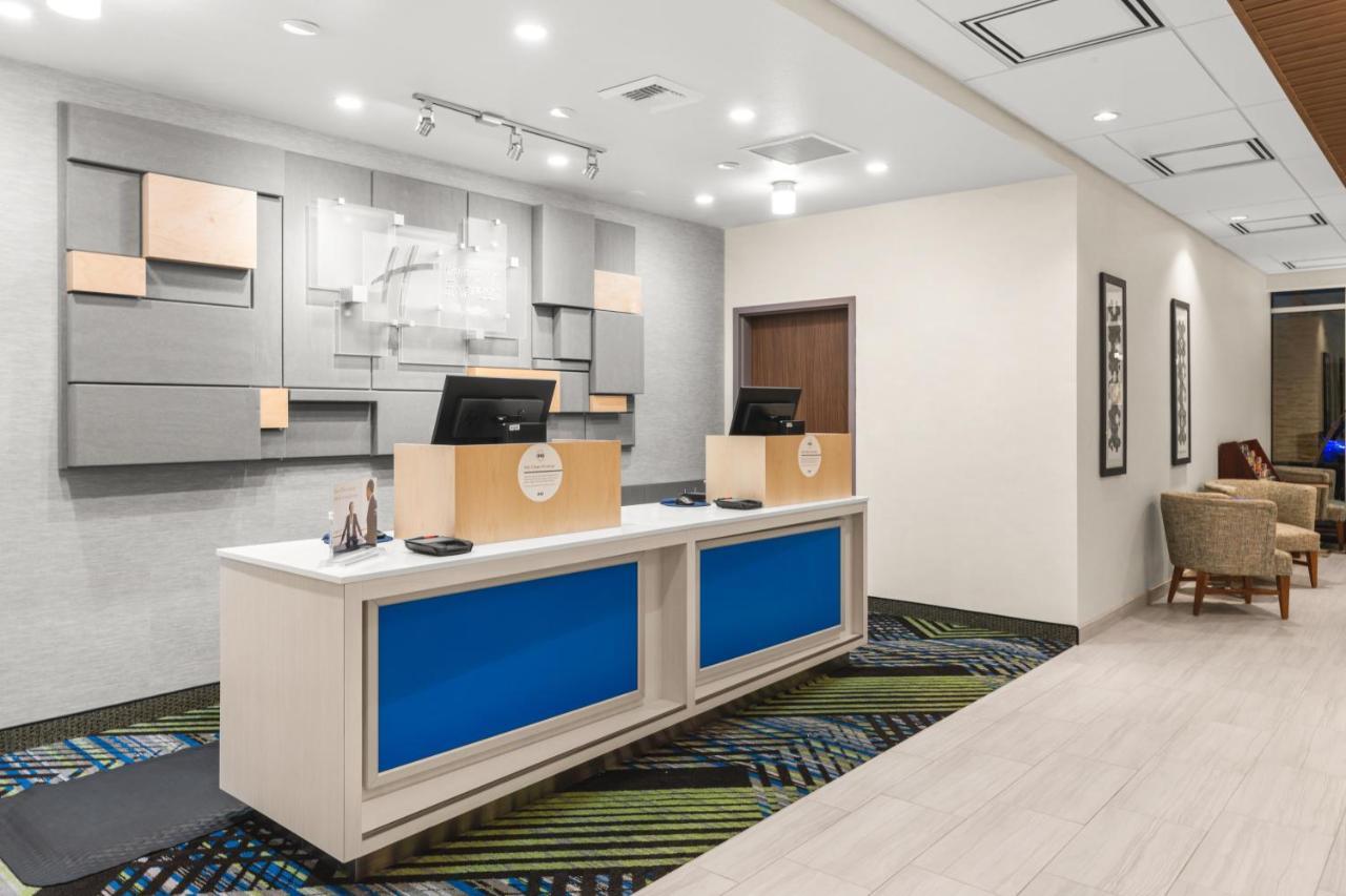 Holiday Inn Express & Suites - Suisun City By Ihg Экстерьер фото
