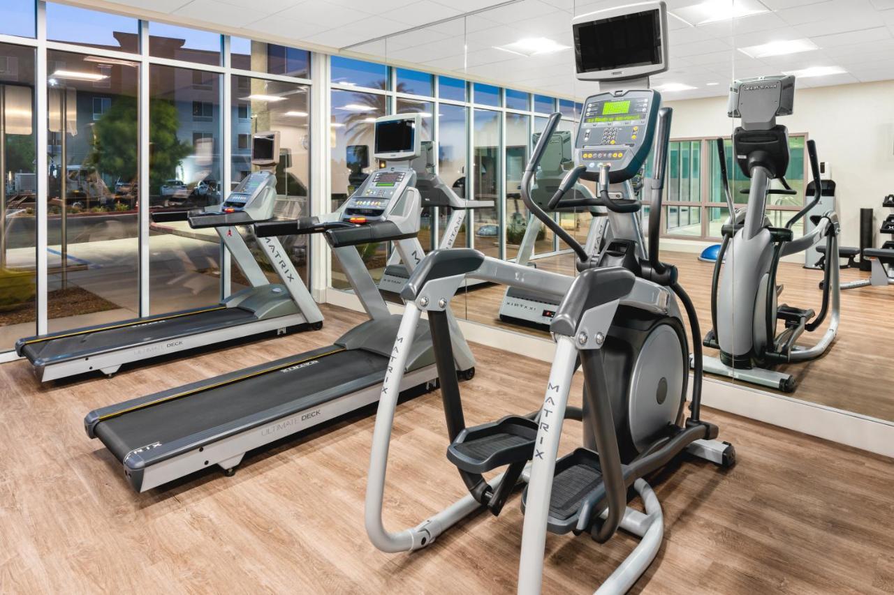 Holiday Inn Express & Suites - Suisun City By Ihg Экстерьер фото