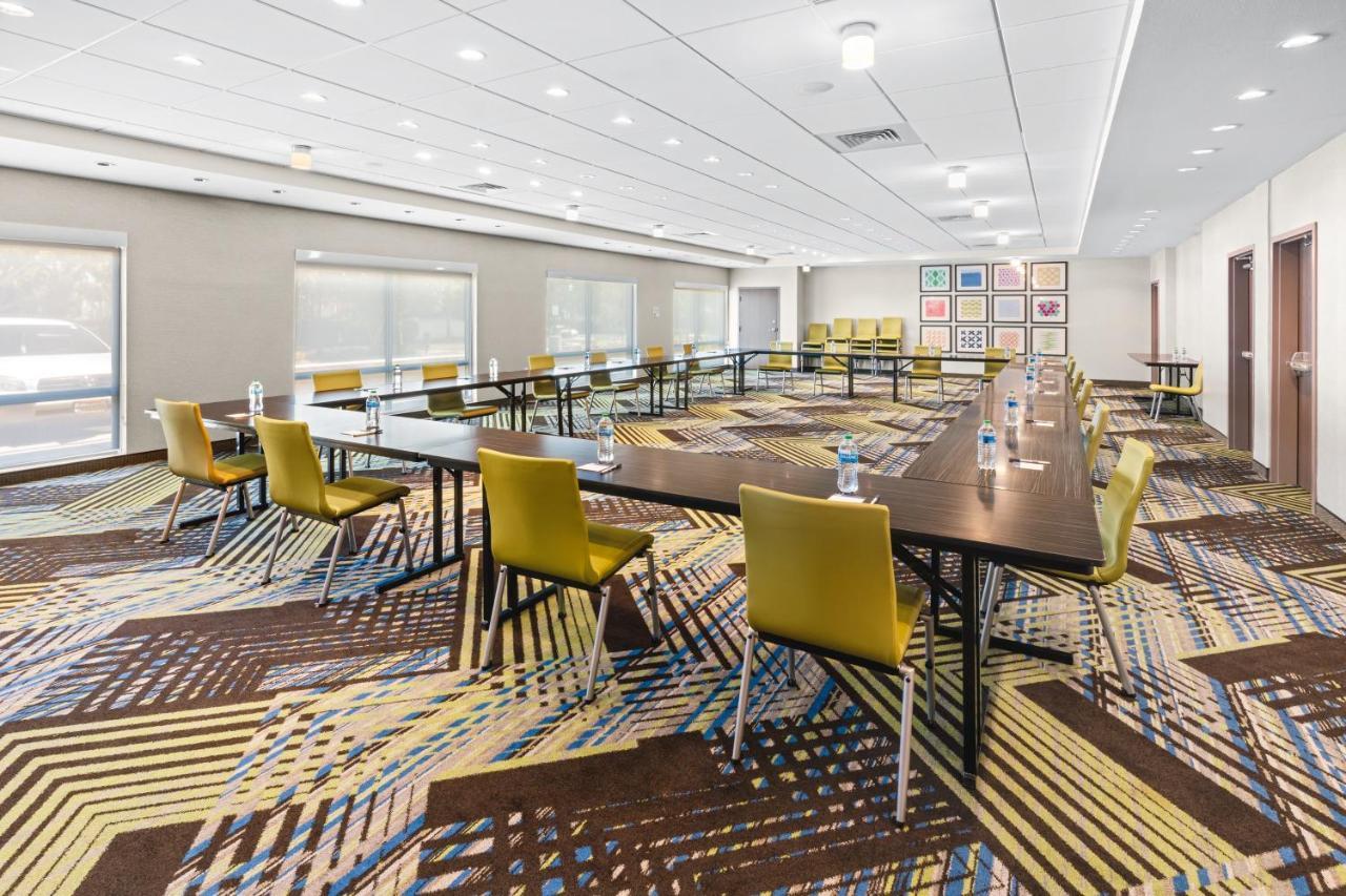 Holiday Inn Express & Suites - Suisun City By Ihg Экстерьер фото