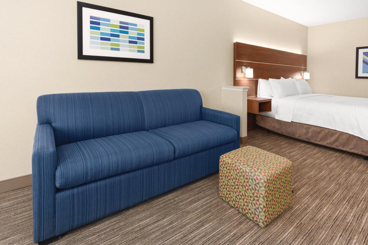 Holiday Inn Express & Suites - Suisun City By Ihg Экстерьер фото